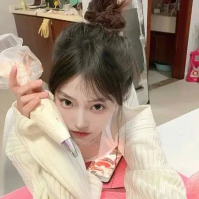 女机械人